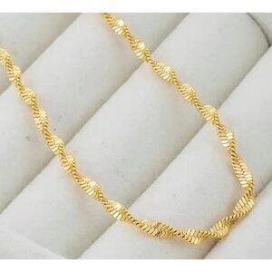 18k Gold Plated Dainty Elegant Twisted Chain Necklace